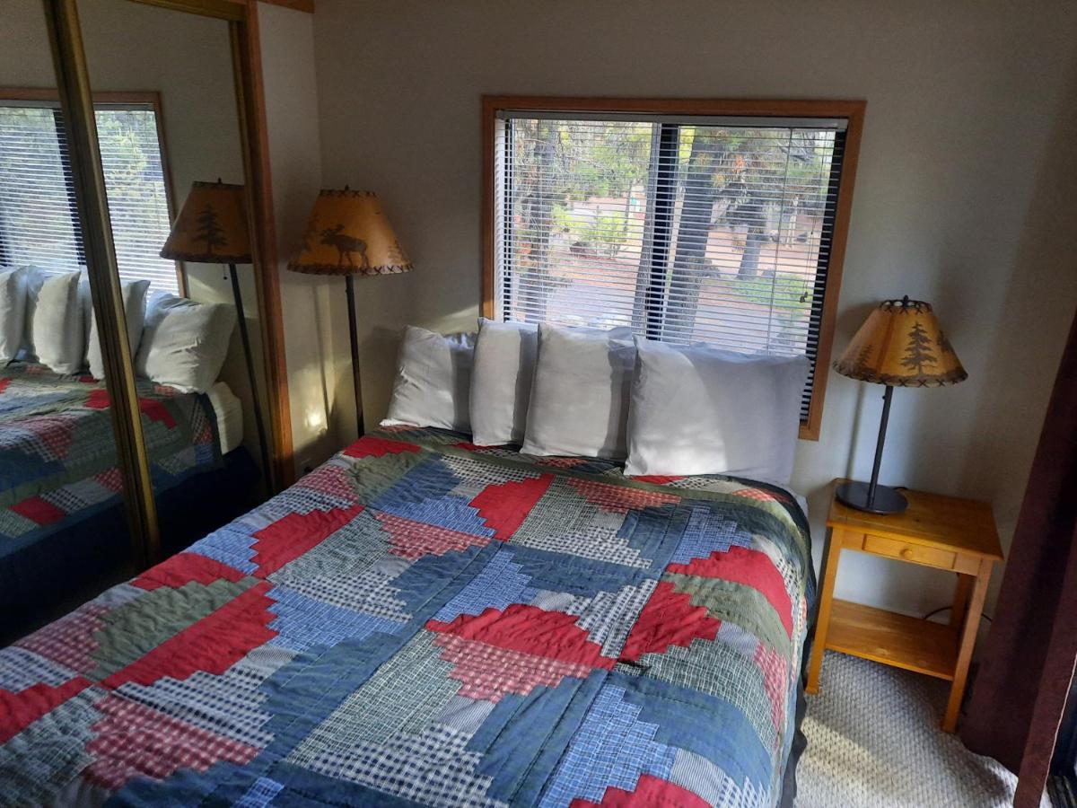 Willamette Pass Inn & Chalets Odell Lake Екстериор снимка