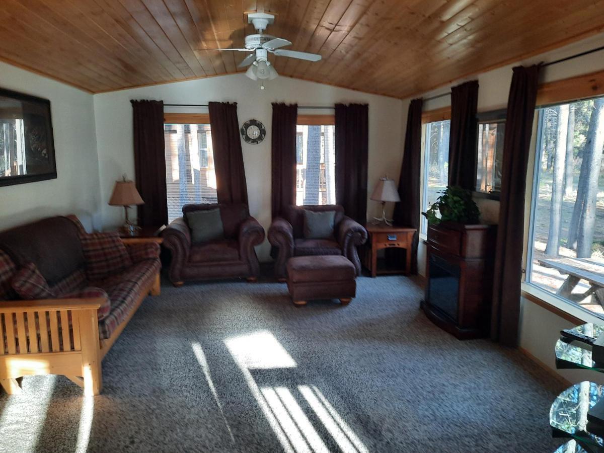 Willamette Pass Inn & Chalets Odell Lake Екстериор снимка