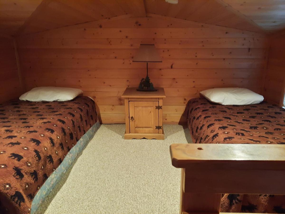Willamette Pass Inn & Chalets Odell Lake Екстериор снимка