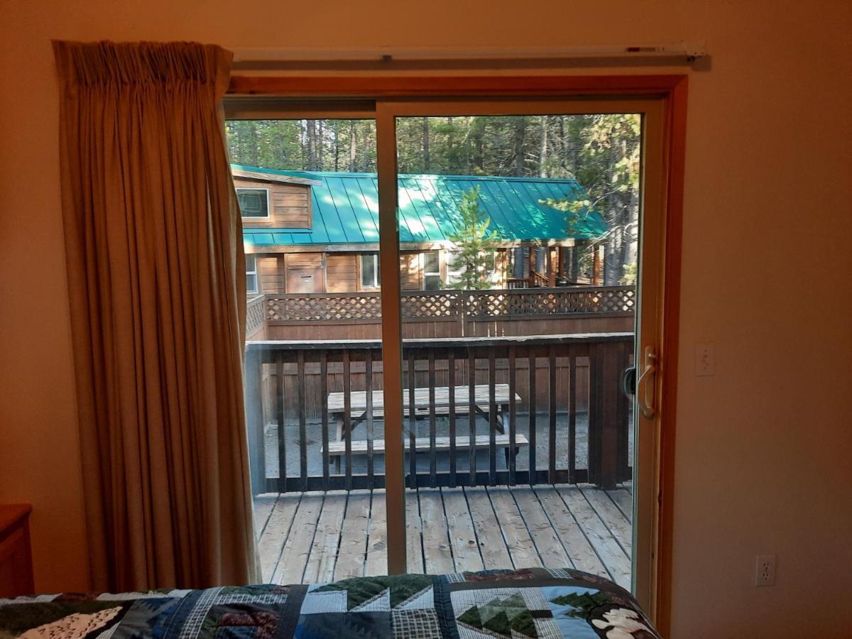 Willamette Pass Inn & Chalets Odell Lake Екстериор снимка