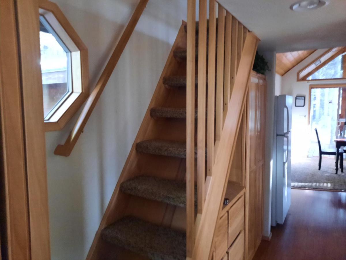 Willamette Pass Inn & Chalets Odell Lake Екстериор снимка