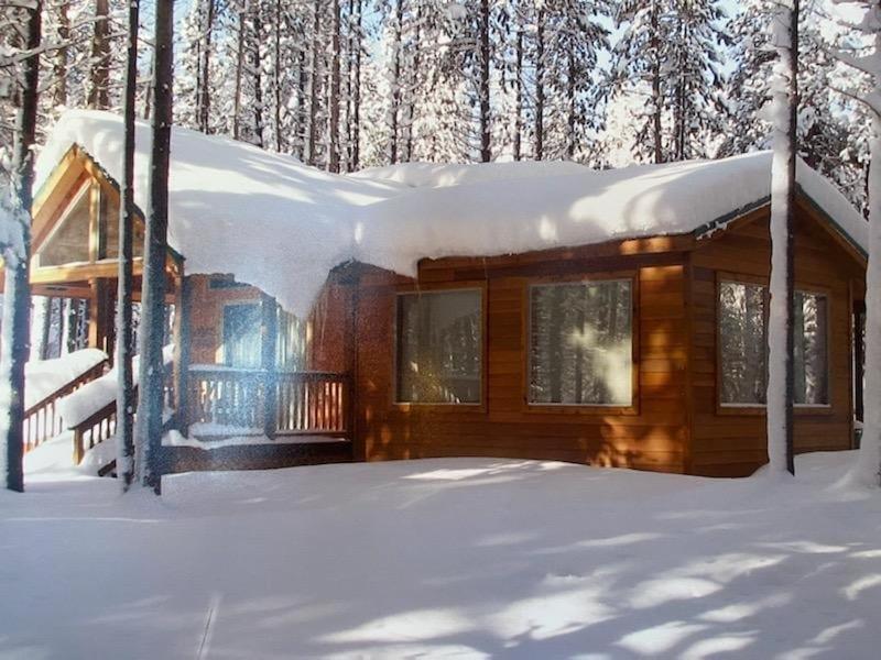 Willamette Pass Inn & Chalets Odell Lake Екстериор снимка